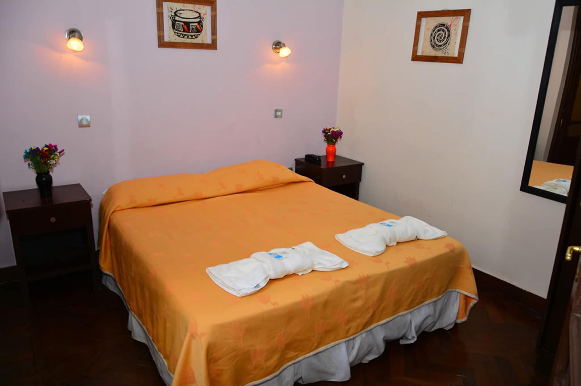 Hotel La Giralda Salta Extérieur photo